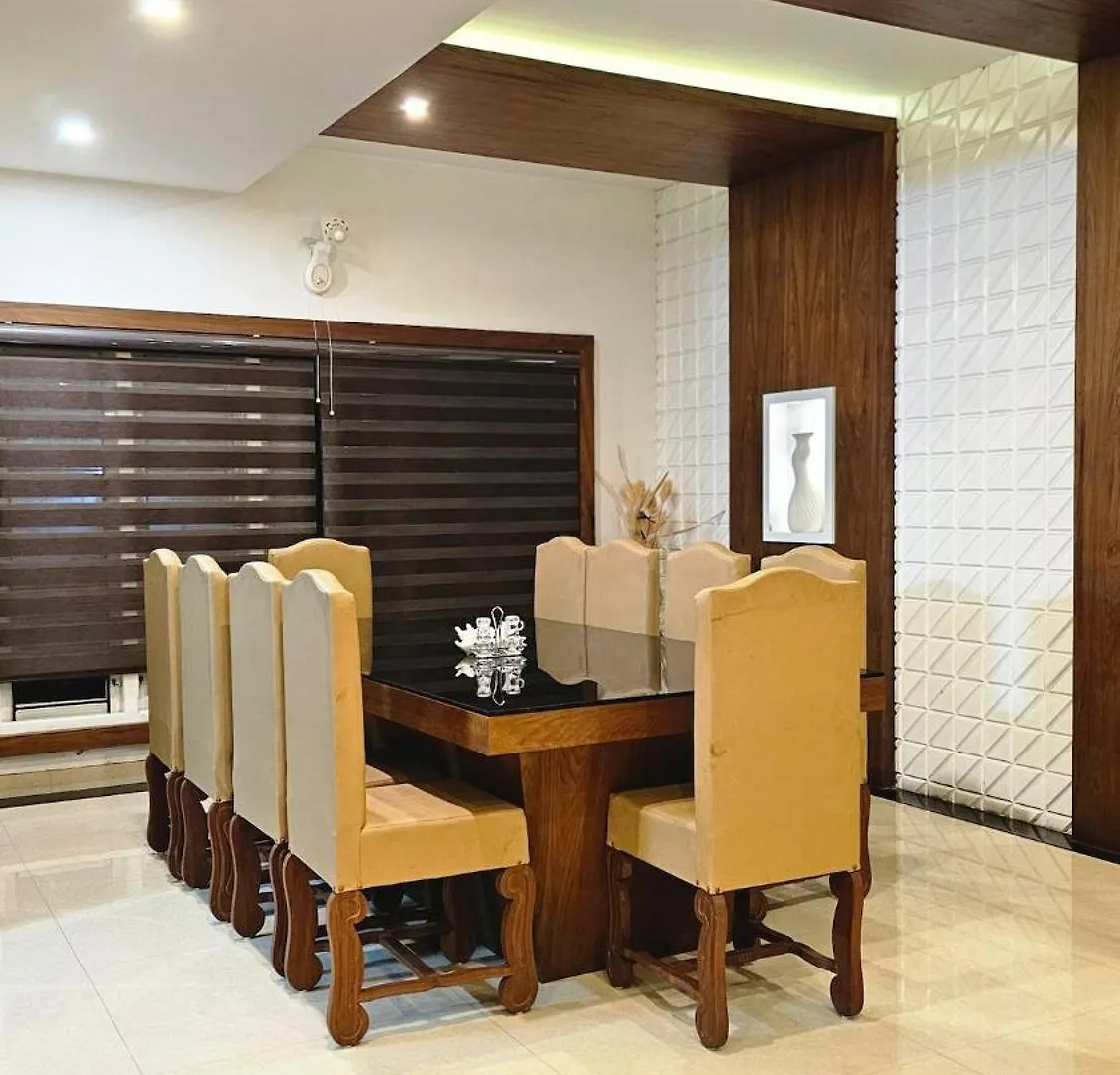 White Palace Private Pool Villa Ambalavayal 0*,